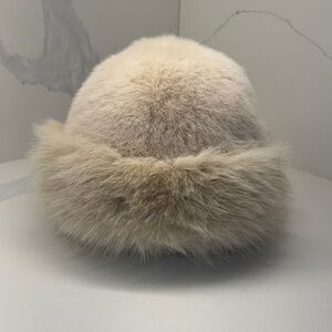 Luxurious Cream Fur Hat